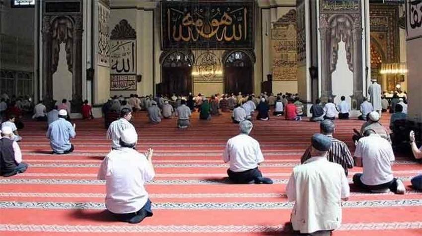 Ramazan Bayramı namaz saatleri belli oldu! Diyanet il il açıkladı