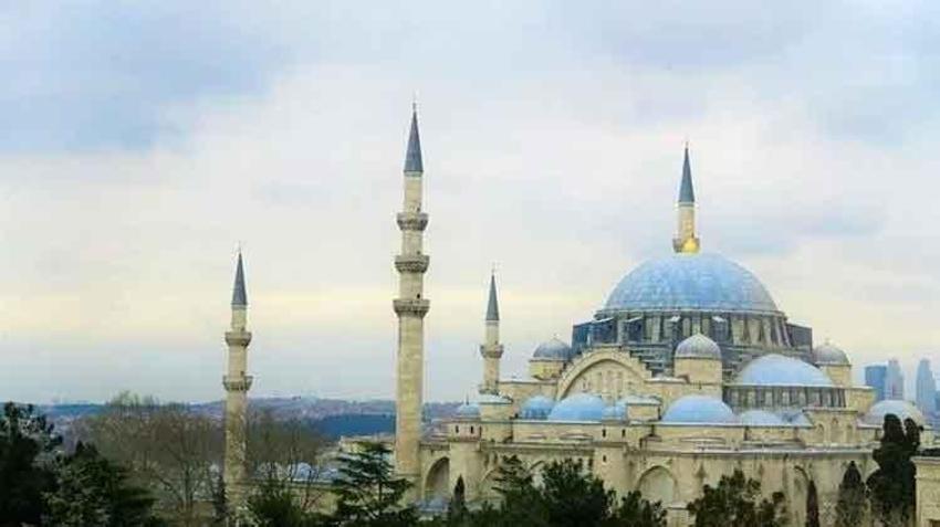 Ramazan Bayramı namaz saatleri belli oldu! Diyanet il il açıkladı