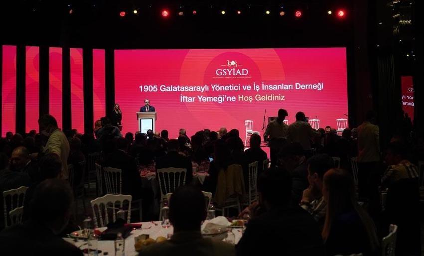 Galatasaray'da seçim meçim yok! Kongre iptal edildi Hamamcıoğlu ve Öztürk isyan etti