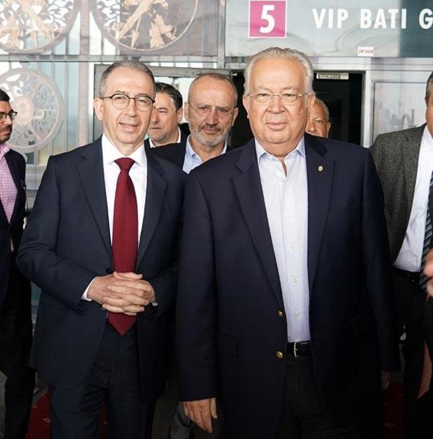 Galatasaray'da seçim meçim yok! Kongre iptal edildi Hamamcıoğlu ve Öztürk isyan etti