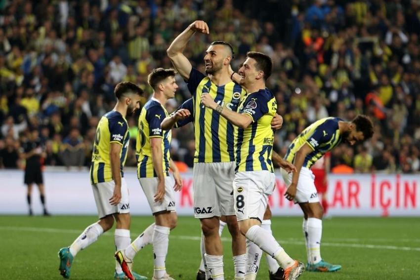 Günün bomba istihbaratı! Şansal Büyüka F.Bahçe'nin yeni teknik direktörünü açıkladı