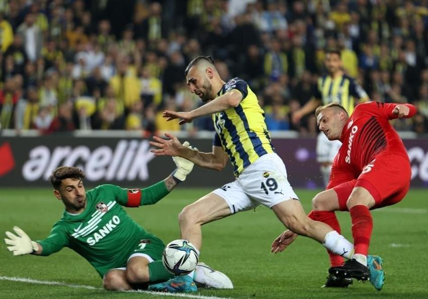Günün bomba istihbaratı! Şansal Büyüka F.Bahçe'nin yeni teknik direktörünü açıkladı