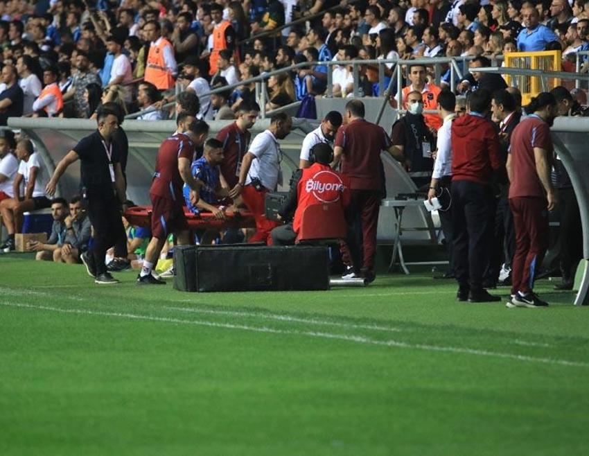 Ünal Karaman temelleri attı Abdullah Avcı şampiyon takım yarattı! Şehirde meşale havai fişek kalmadı