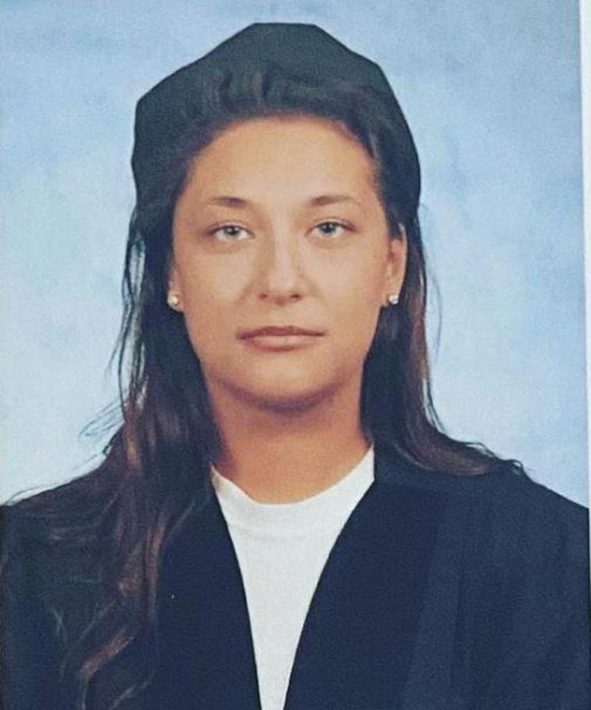 Gülse Birsel gençlik fotoğrafını paylaştı! 'Kıyamam ben buna, burnum daha iyiymiş'