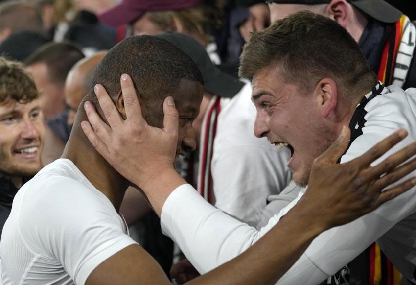 Domenec Torrent'i taklit etti kulüp tarihine geçti! İşin içinde Pelkas da var