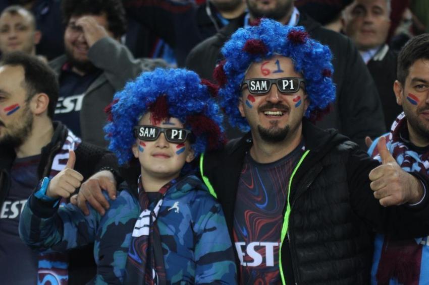 Süper Lig şampiyonu Trabzonspor! Tarihi fark, Abdullah Avcı'nın 15 yıllık kariyerinde bir ilk! 535 gün sonra...