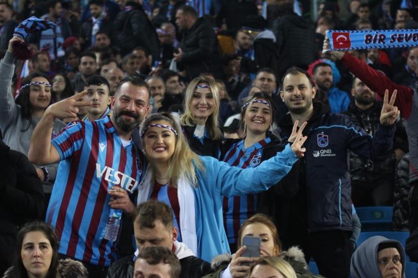 Süper Lig şampiyonu Trabzonspor! Tarihi fark, Abdullah Avcı'nın 15 yıllık kariyerinde bir ilk! 535 gün sonra...