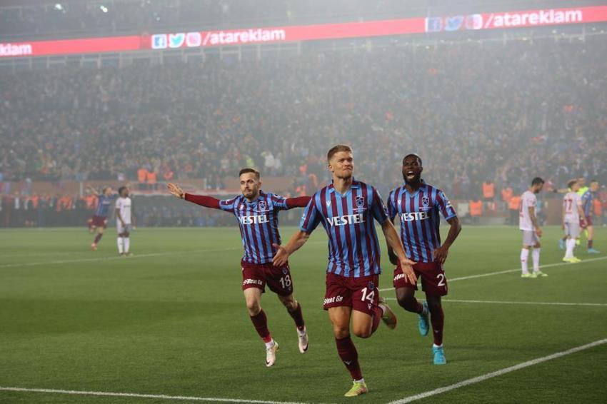Süper Lig şampiyonu Trabzonspor! Tarihi fark, Abdullah Avcı'nın 15 yıllık kariyerinde bir ilk! 535 gün sonra...
