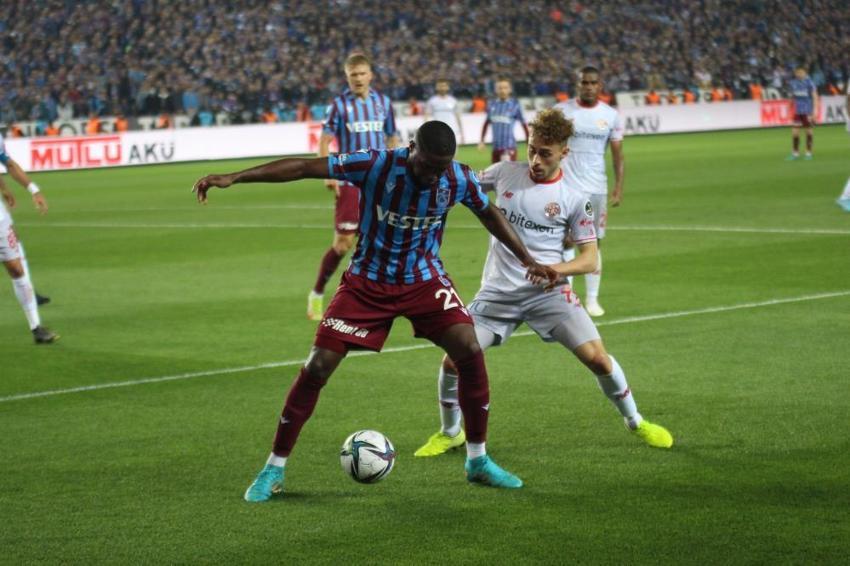 Süper Lig şampiyonu Trabzonspor! Tarihi fark, Abdullah Avcı'nın 15 yıllık kariyerinde bir ilk! 535 gün sonra...