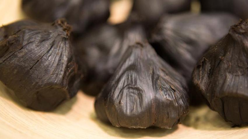 Alzheimer, kanser, diyabet, tansiyon, kolesterole karşı savaşçı, beyazından 2 kat daha fazla etkili! Mısır piramitlerinin sırrı olarak da biliniyor...