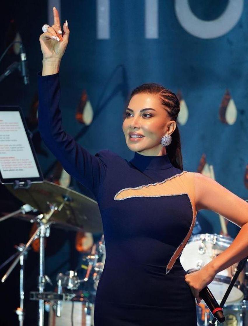 Ebru Yaşar'dan 'TikTok' açıklaması: Demek ki şarkılarım onlara hitap ediyor