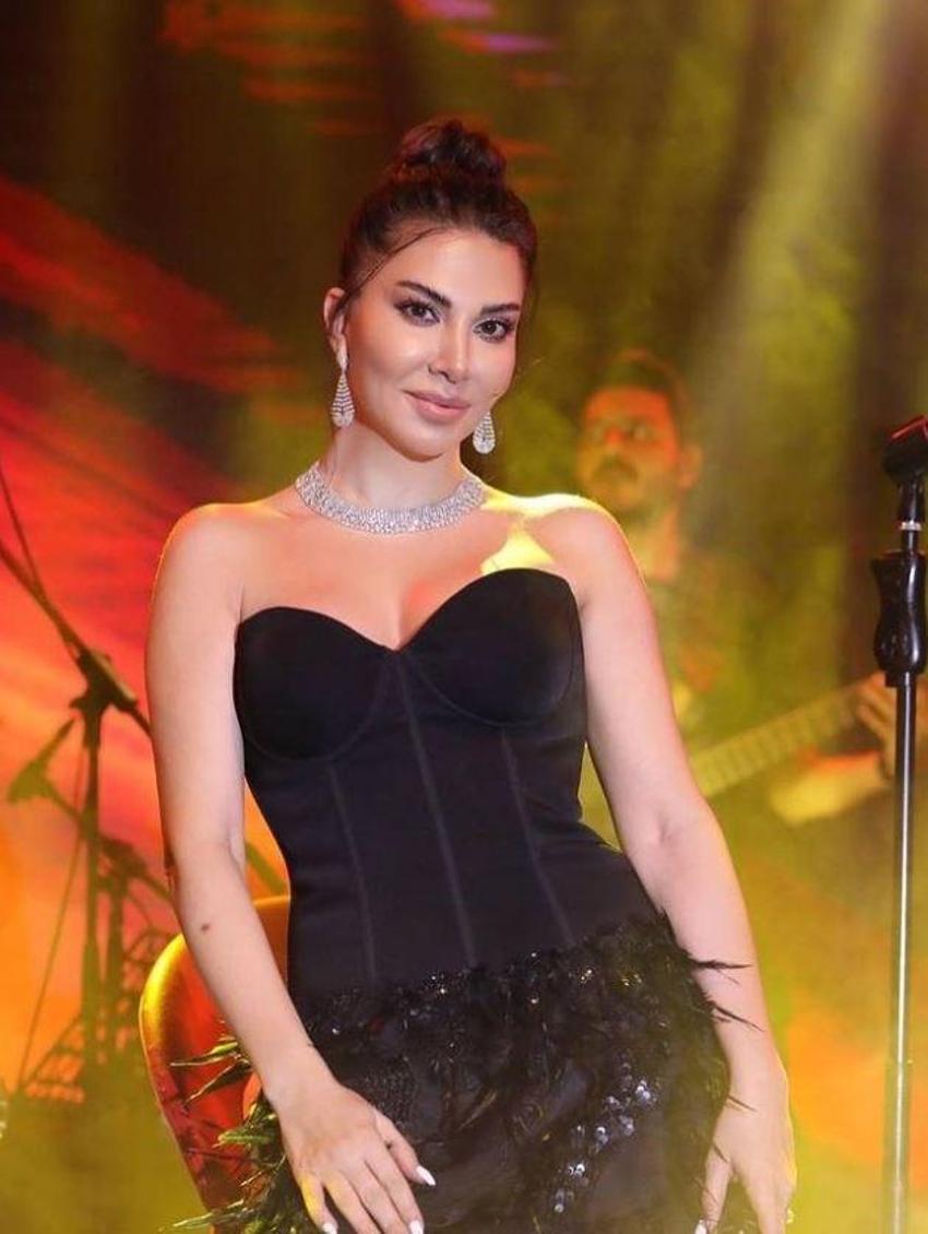 Ebru Yaşar'dan 'TikTok' açıklaması: Demek ki şarkılarım onlara hitap ediyor