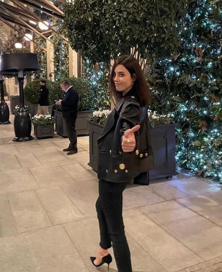 Cansu Dere'den dikkat çeken açıklamalar! 'Aşkın sonsuza dek süreceğini sanmak...'