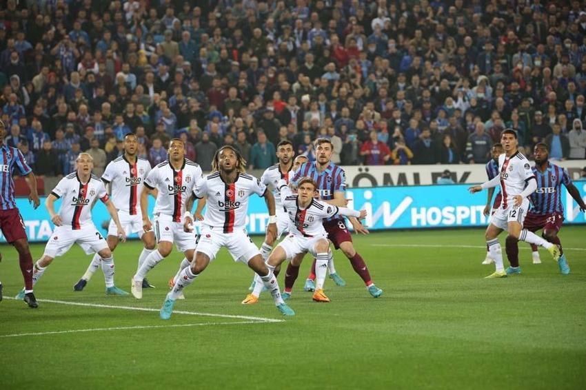 29 maçta 29 gol! Batshuayi ve Larin'in yerine 'Adam' gibi forvet geliyor