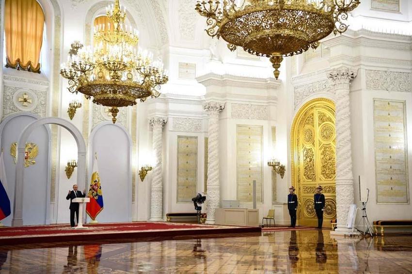 Ukrayna'nın Lviv kentine giden Angeline Jolie siren seslerini duyunca kaçtı!
