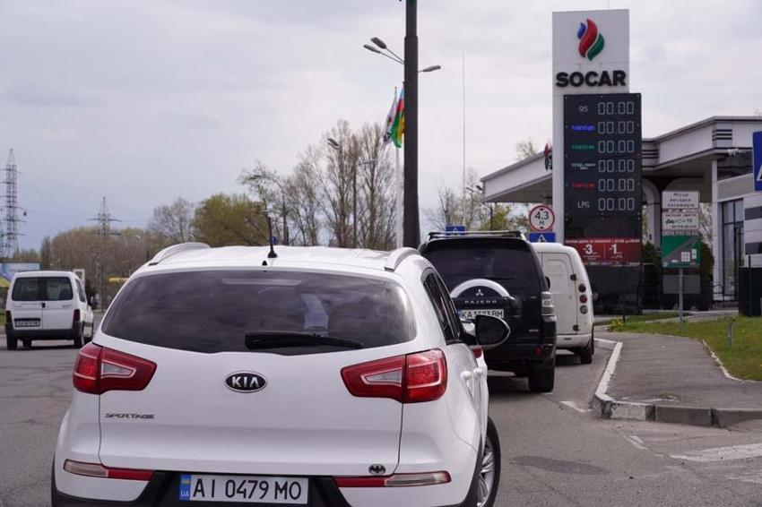 Ukrayna'nın Lviv kentine giden Angeline Jolie siren seslerini duyunca kaçtı!