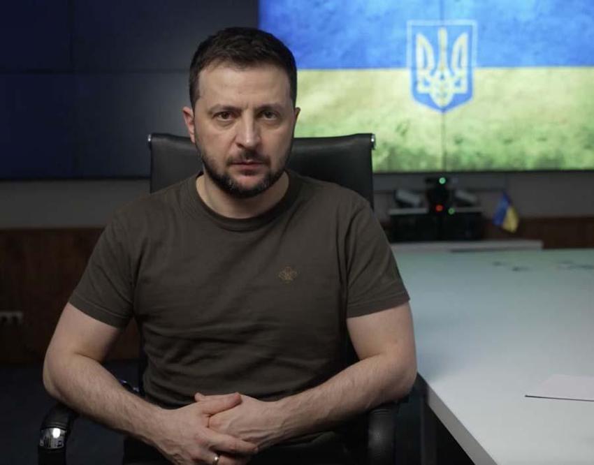 Ukrayna'nın Lviv kentine giden Angeline Jolie siren seslerini duyunca kaçtı!