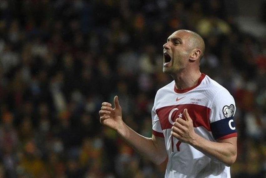 Ne Süper Lig ne ABD! Burak Yılmaz 'çocuklarımın eğitimi' dedi dev kulüple söz kesti!