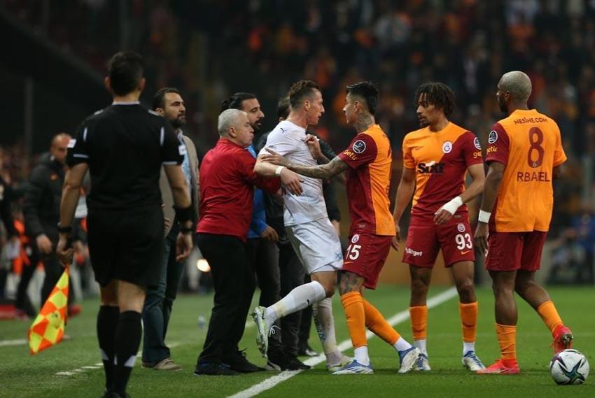 Torrent 'kulüpte bilgisayar bile yok' diyor Burak Elmas parayı Luis Campos'la Sensibile'ye basıyor