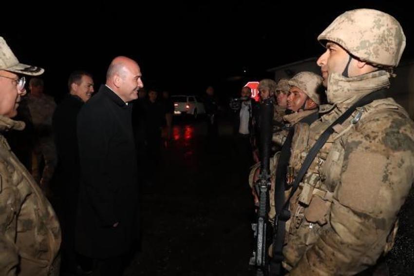 Bakan Soylu güvenlik güçleriyle bayramlaştı