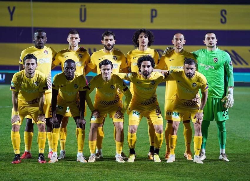 Ümraniyespor'la birlikte Süper Lig'de yeni dönem! 1966'dan bu yana bir ilk: İstanbulspor ve Eyüpspor...
