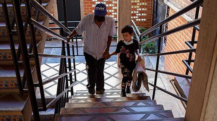 Yıllardır yanlış biliyormuşuz, gerçek ortaya çıktı: Merdiven inmek mi yoksa çıkmak mı daha faydalı?