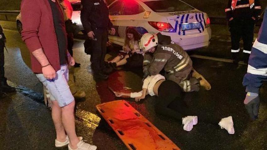 Pendik'te kazaya müdahale sırasında itfaiye aracına otomobil çarptı; 2'si ağır 5 kişi yaralandı