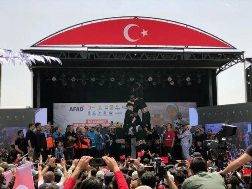 Briket evlerin anahtar teslim töreni yapıldı