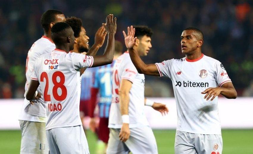 Jorge Jesus'un 3 yıllık maliyeti İsmail Kartal'ın tam 5 katı! İşte Portekizli hocanın istediği para