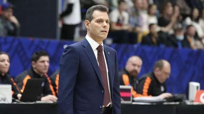 SON DAKİKA ANLAŞMA TAMAM! İşte F.Bahçe'nin 51 yaşındaki yeni hocası