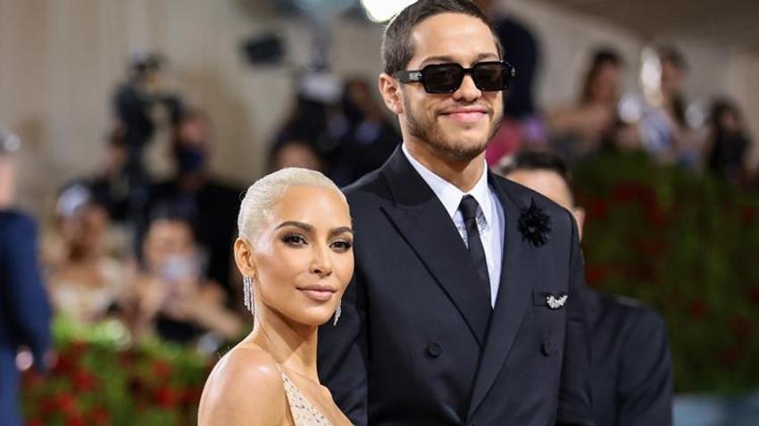 Kim Kardashian Met Gala'ya Marilyn Monroe'nun ikonik elbisesiyle katıldı,olay oldu!