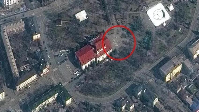 Ukrayna-Rusya savaşının en kanlı saldırısı! Rusların vurduğu Mariupol tiyatrosunda 600 kişi birden öldü...