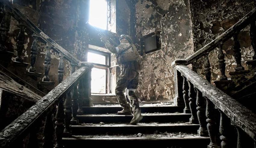 Ukrayna-Rusya savaşının en kanlı saldırısı! Rusların vurduğu Mariupol tiyatrosunda 600 kişi birden öldü...