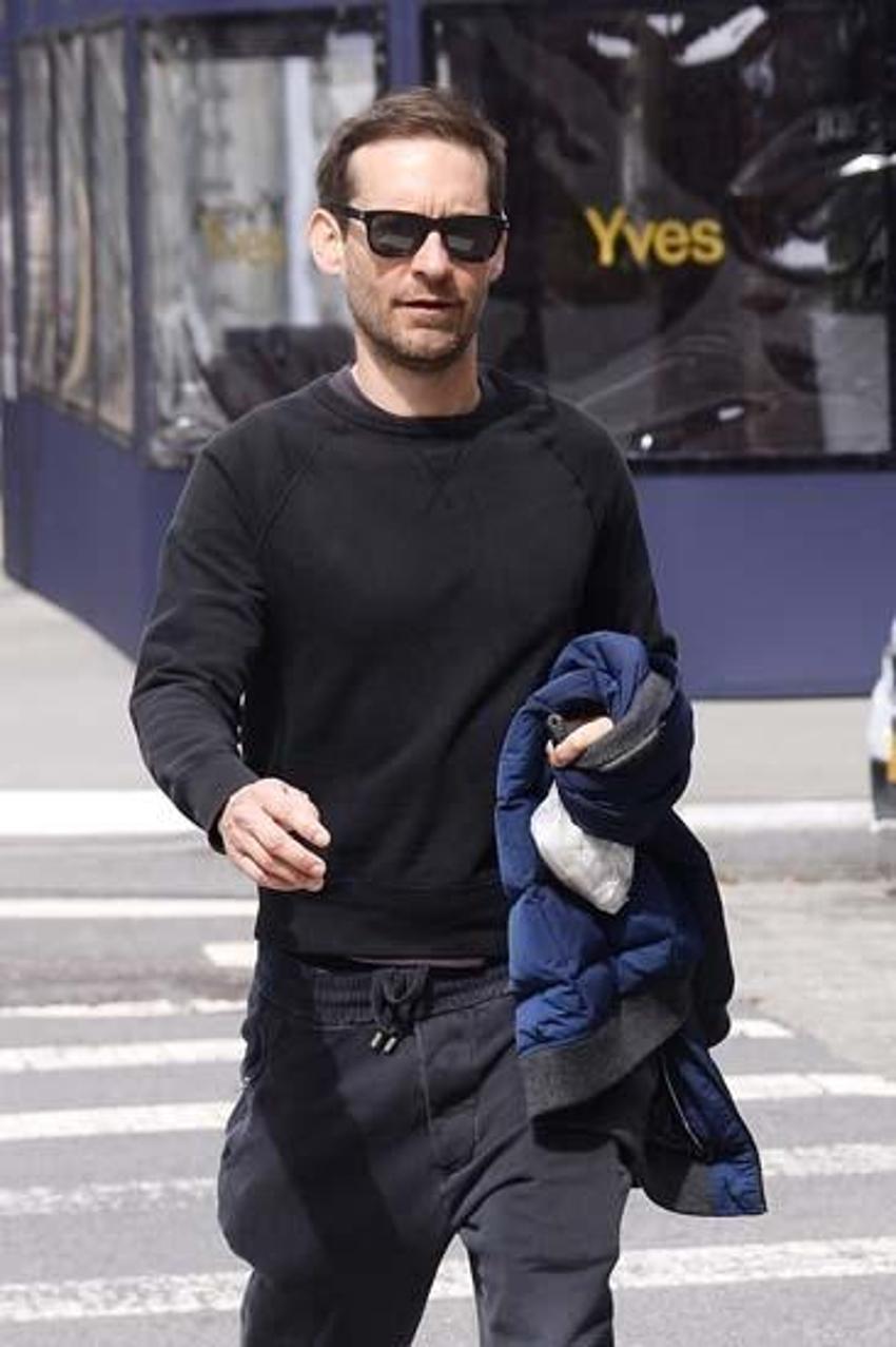 Tobey Maguire'den şaşırtan 'Örümcek Adam' itirafı! 'Öpüşme sahnesinde...'
