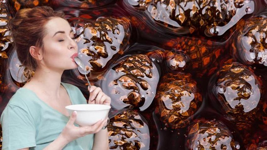 Astım ve bronşit için doğal şifa! İltihap ve enfeksiyon ile savaşıyor, öksürük önleyici, balgam söktürücü... Günde iki kaşığı yetiyor, C, K, B vitaminleri...