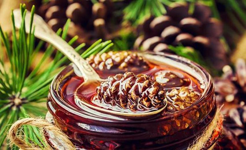 Astım ve bronşit için doğal şifa! İltihap ve enfeksiyon ile savaşıyor, öksürük önleyici, balgam söktürücü... Günde iki kaşığı yetiyor, C, K, B vitaminleri...