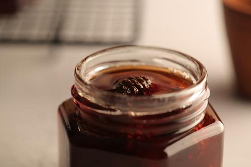 Astım ve bronşit için doğal şifa! İltihap ve enfeksiyon ile savaşıyor, öksürük önleyici, balgam söktürücü... Günde iki kaşığı yetiyor, C, K, B vitaminleri...