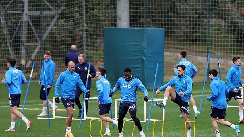 Ünal Aysal'ın prensini Kadıköy'e getiriyor! Marcelo dediler ama yeni sol bek...