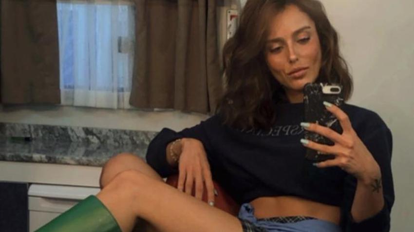 Bestemsu Özdemir ip bikinisiyle tartışmalara neden oldu! "Onu da giymeseydin"