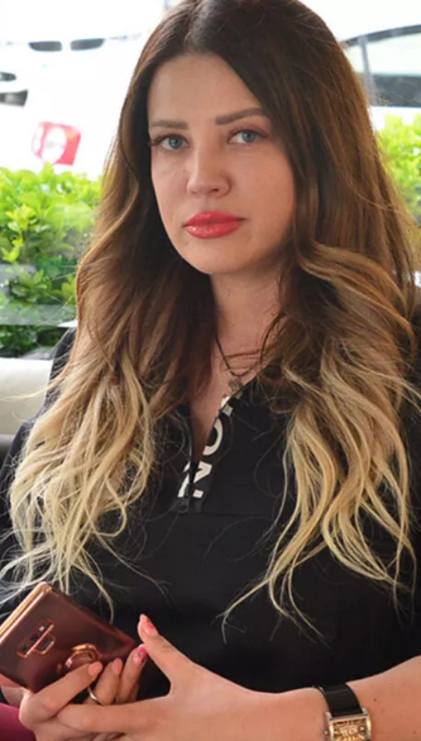 Esra Sönmezer'in acısı dinmiyor! Ölen kedisinin tüylerini saklıyor...