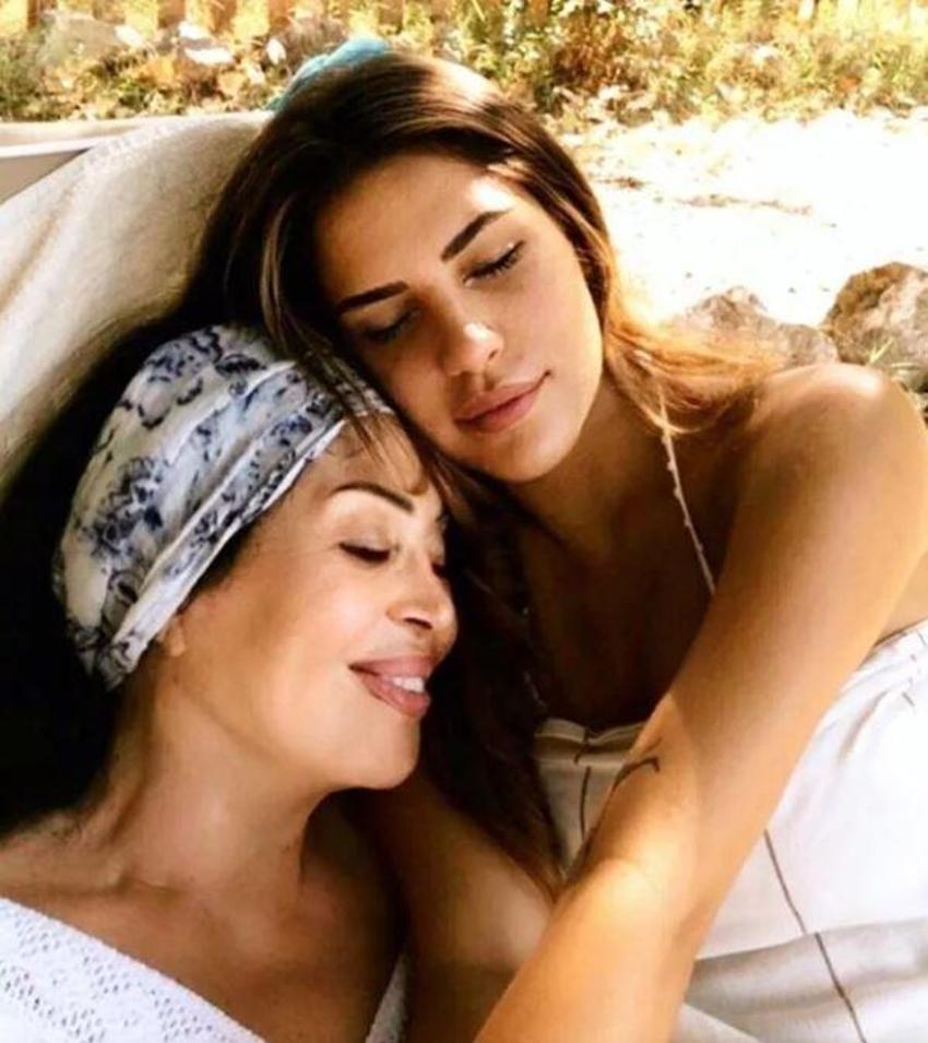 Yağmur Ünal'dan, annesi Türkan Şoray'ın sağlık durumu ile ilgili açıklama