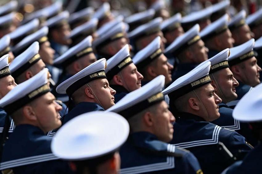 Kıyamet uçağı göründü! Dünya nefesini tutup izliyor...