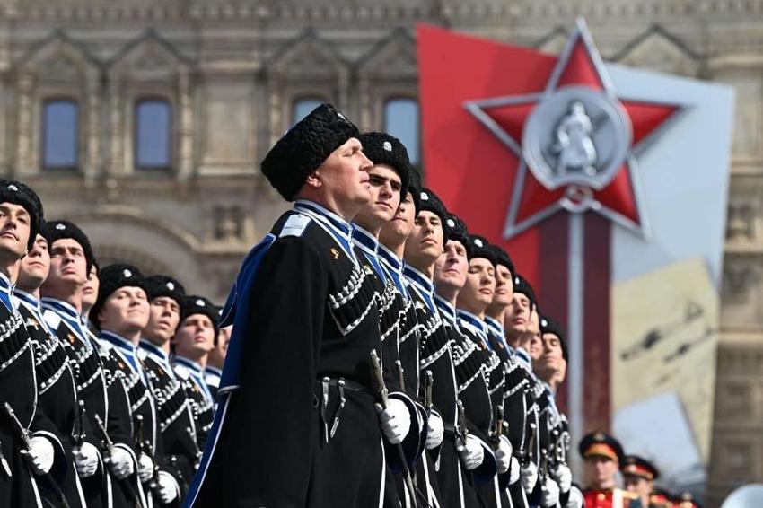 Kıyamet uçağı göründü! Dünya nefesini tutup izliyor...