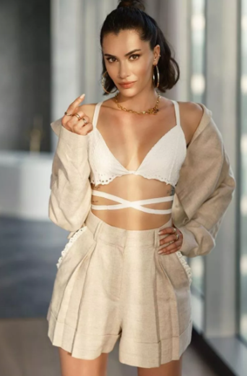 Hande Doğandemir'den estetik açıklaması!