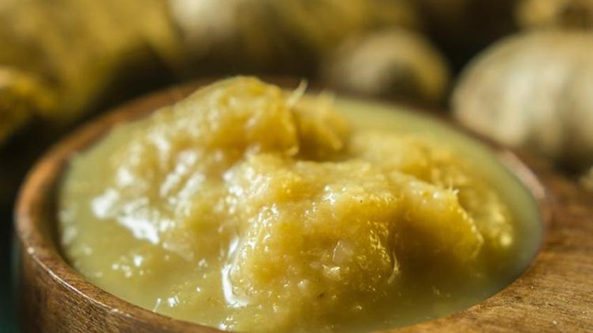 Öksürüğü bıçak gibi kesiyor! Kronik hastalıklar ve enflamasyon ile savaşıyor, kolesterolü kontrol altına alıyor, günde bir kaşığı yetiyor