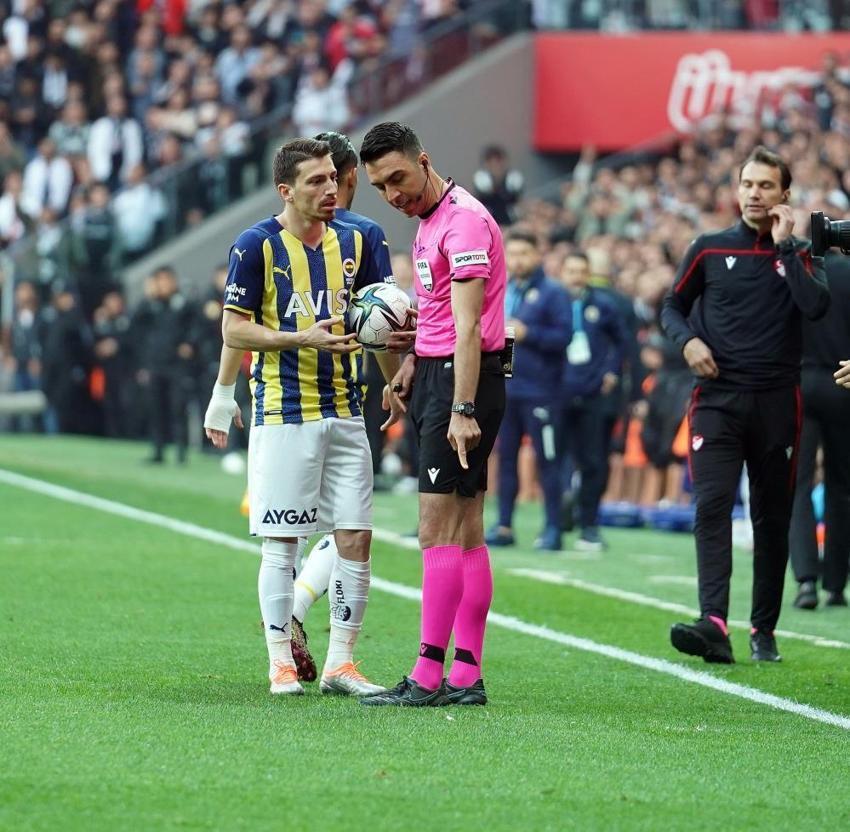 Fenerbahçe'de İsmail Kartal'dan olay sözler: Hakem, Beşiktaş'a müsaade etti