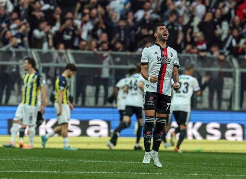 Ahmet Çakar canlı yayında sinek yedi derbiden sonra yıldız futbolcuyu eleştirdi! 'Sen Fener'in topçusu değilsin'