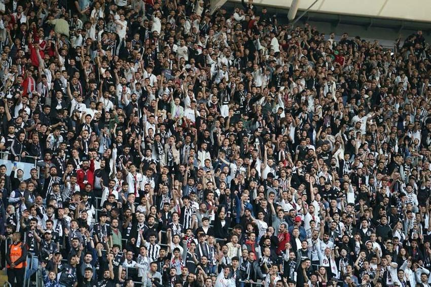 Ali Koç daha yeni sözleşme imzalamıştı! Şansal Büyüka bombaladı 'Beleşçi gibi bekliyor'