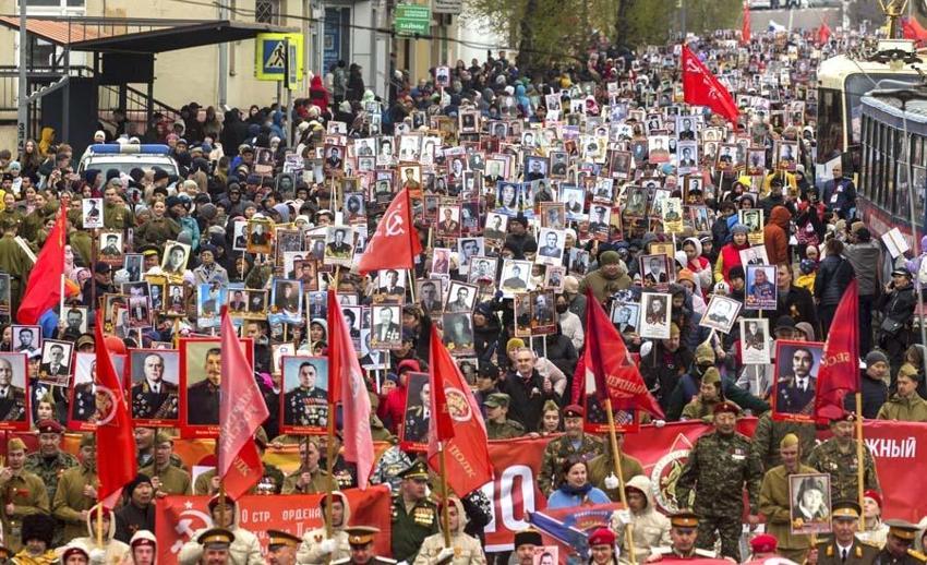 Rusya'da 9 Mayıs Zafer Günü kutlanıyor! Putin'den dünyaya kritik mesaj...