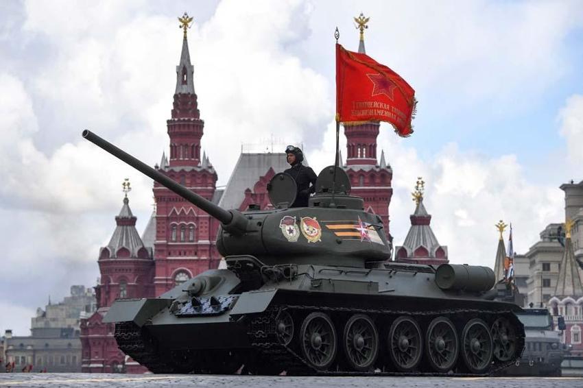 Rusya'da 9 Mayıs Zafer Günü kutlanıyor! Putin'den dünyaya kritik mesaj...